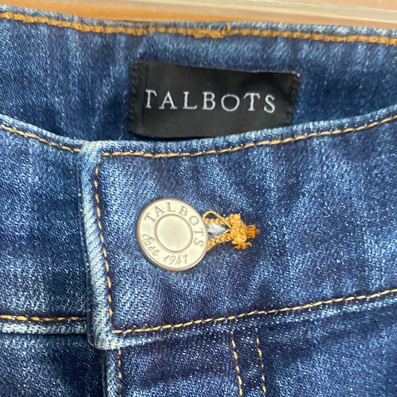 NWOT Talbots Dark Blue Denim Barely Boot Jean Whisker Slight Stretch Never Worn - Picture 2 of 10